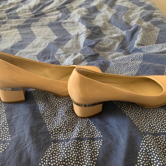 Stella McCartney patent leather low heel pump - Picture 3 of 10